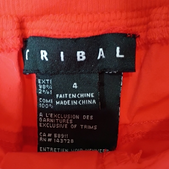 Tribal Bold Red Shorts Size 4 Mid Length Mid Raise Mom Shorts Preppy - Picture 5 of 8